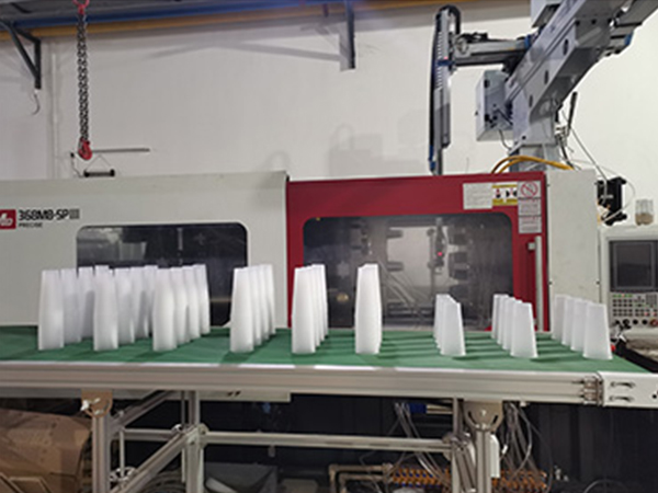 湖北塑(su)料模具(jù)